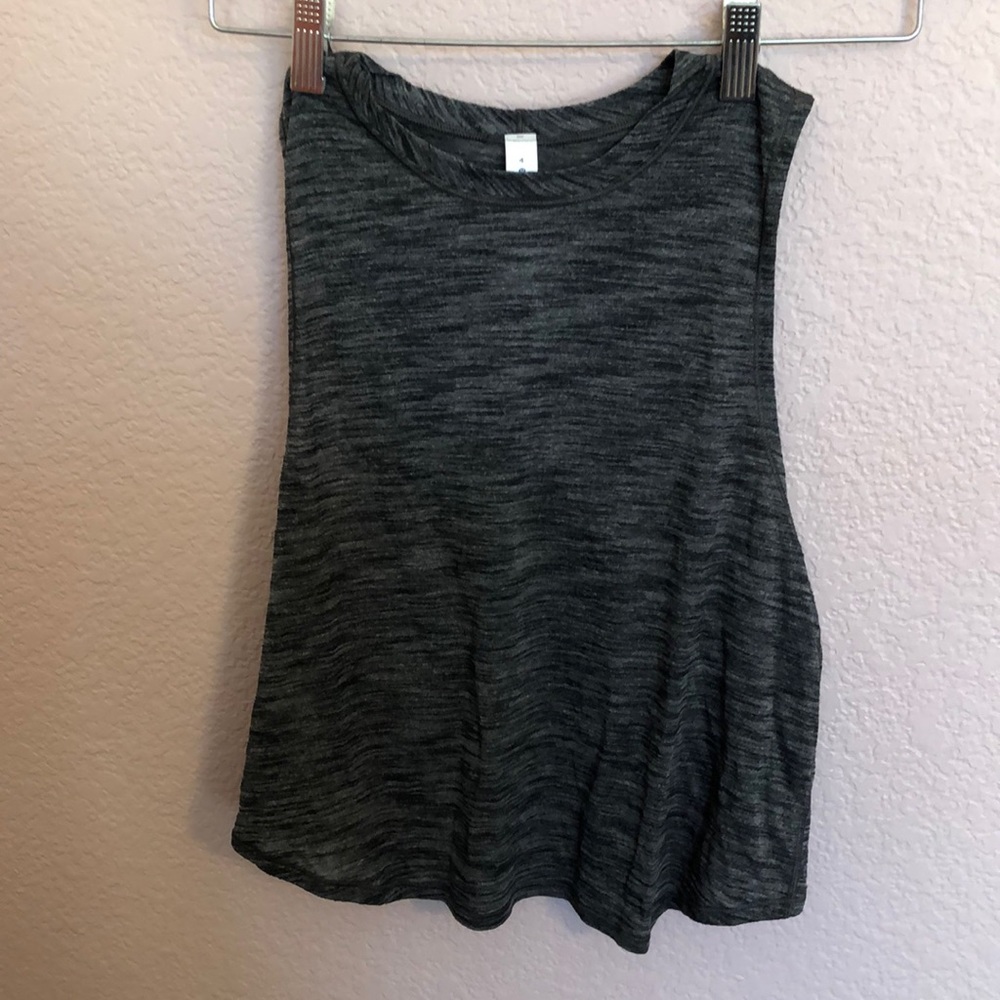 Lululemon cropped tank top